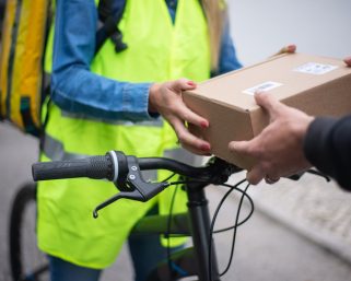 Икономично и ефективно изпращане на международни пратки